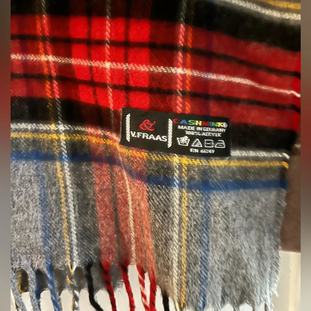 V. Fraas Cashmink‎ Plaid Argyle Long Scarf Gray Red Unisex